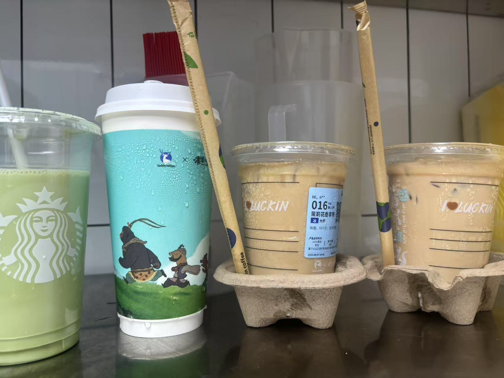 立秋奶茶狂欢下的育儿日常