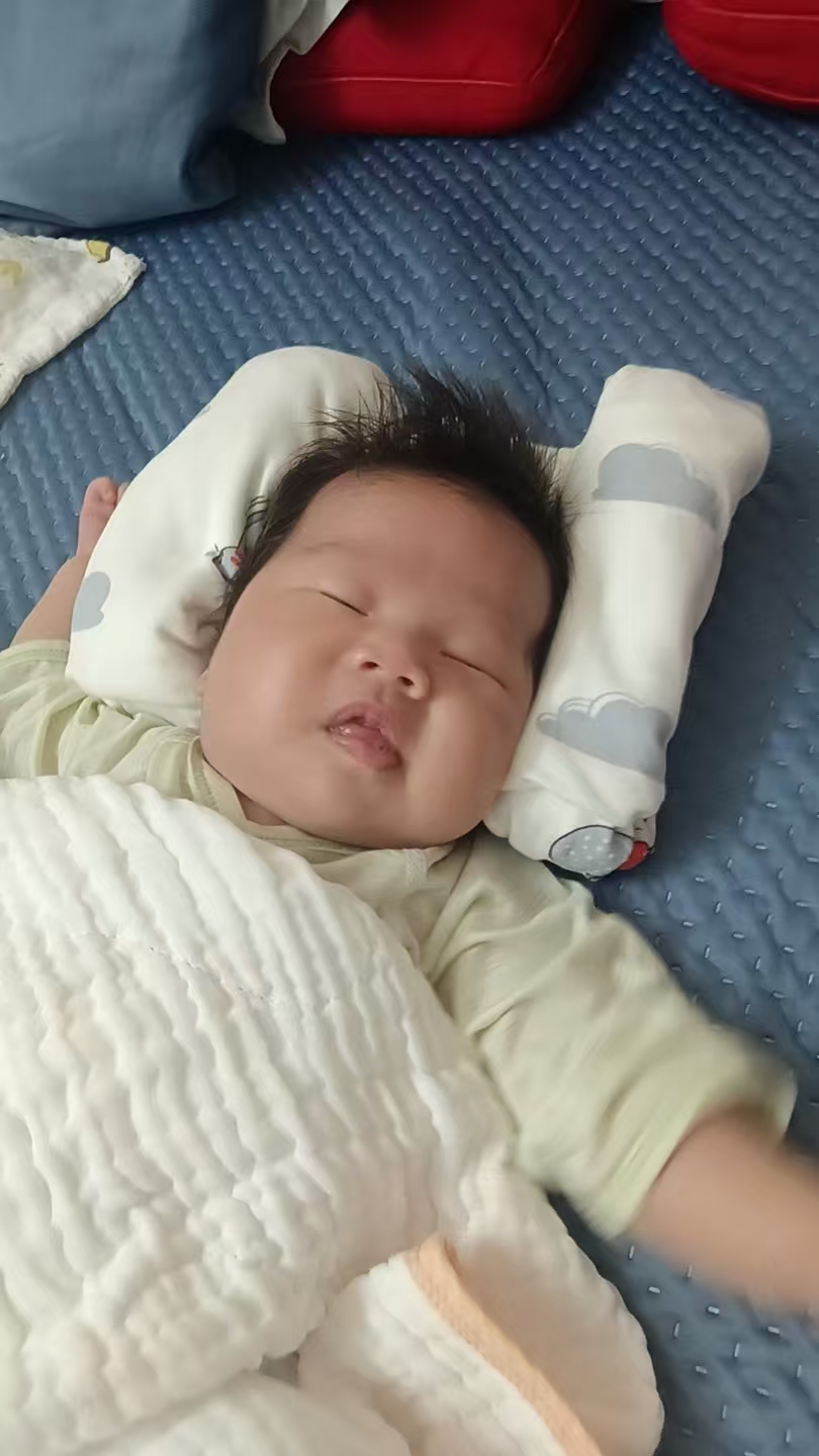 新手妈妈的烦恼：宝宝落地醒怎么办？