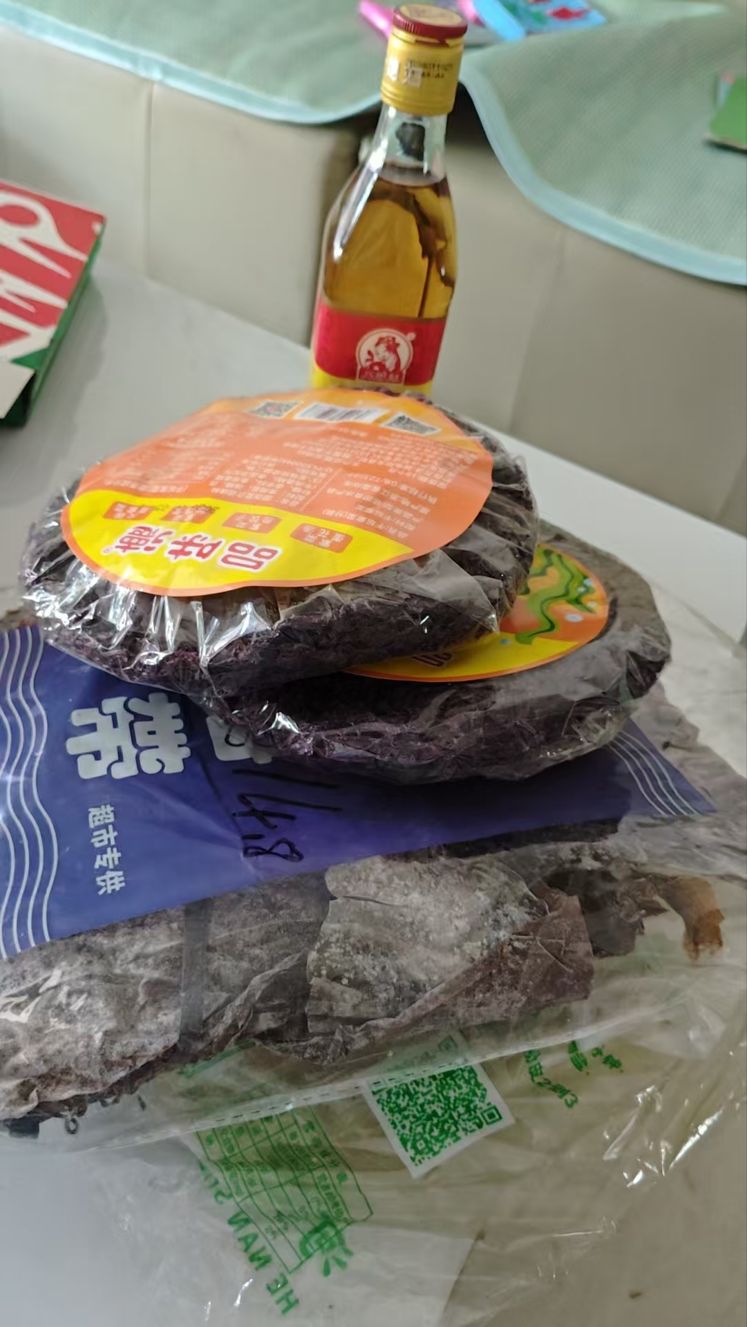 婆婆带来的过期食品让我哭笑不得