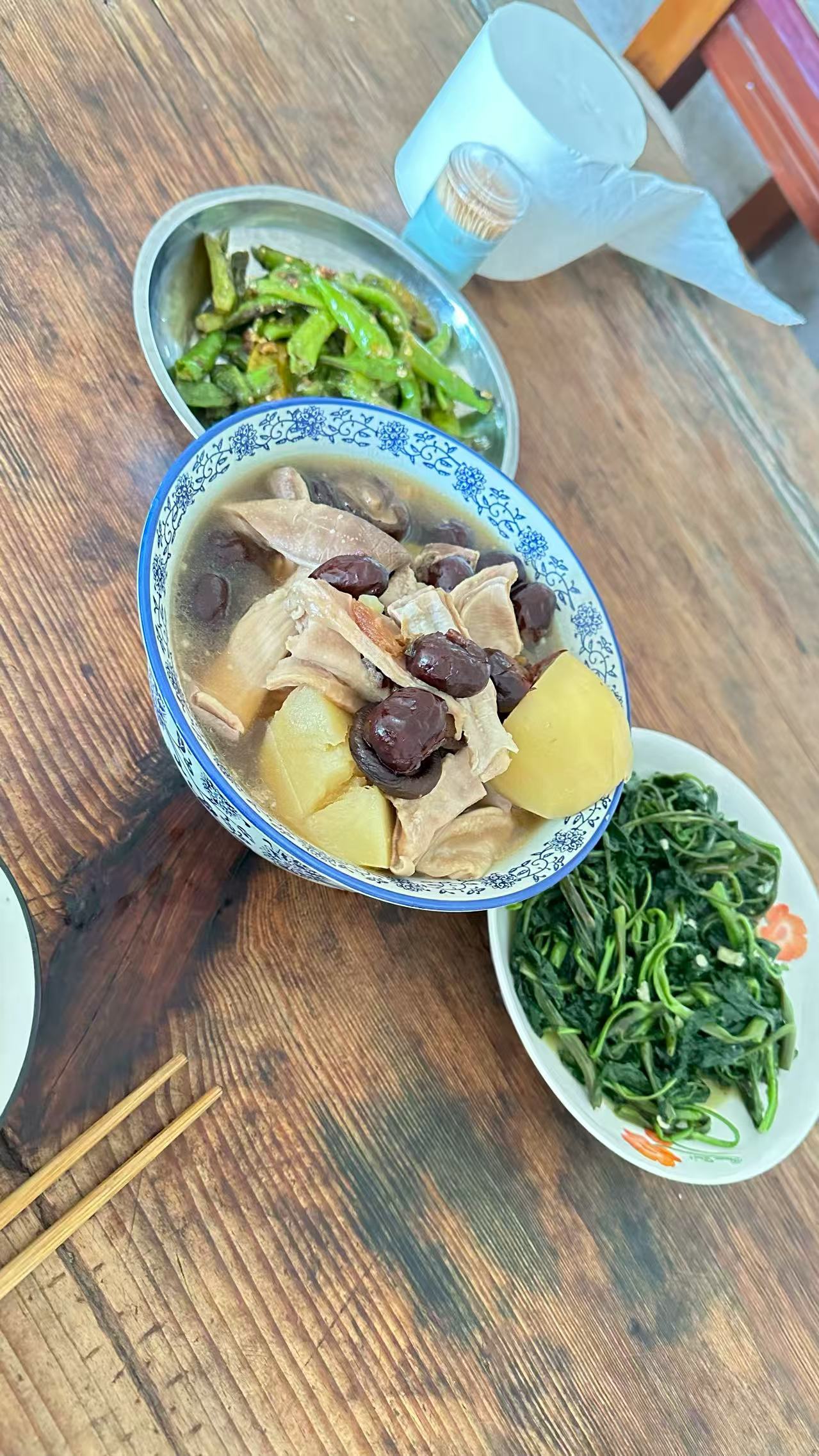 孕期婆婆的照顾与家庭矛盾