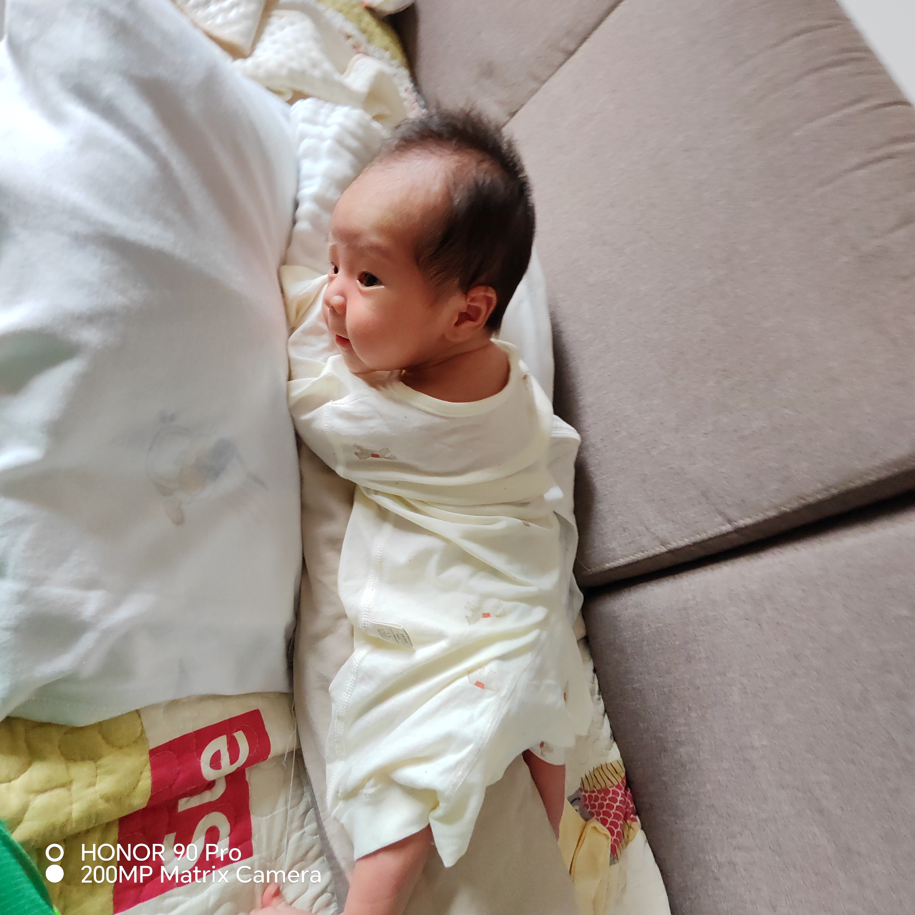 新生儿抬头训练指南