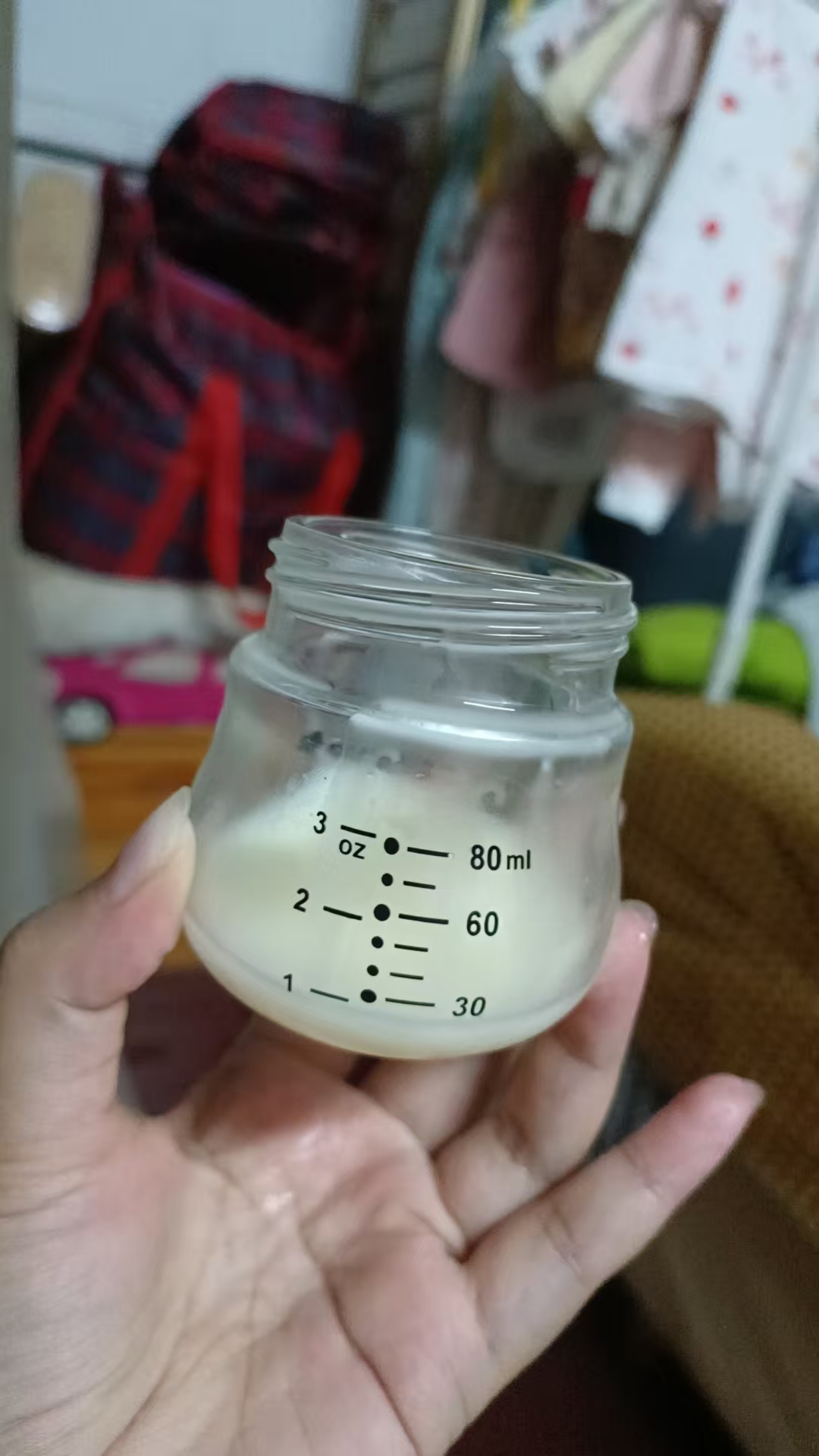 母乳喂养的艰辛与坚持
