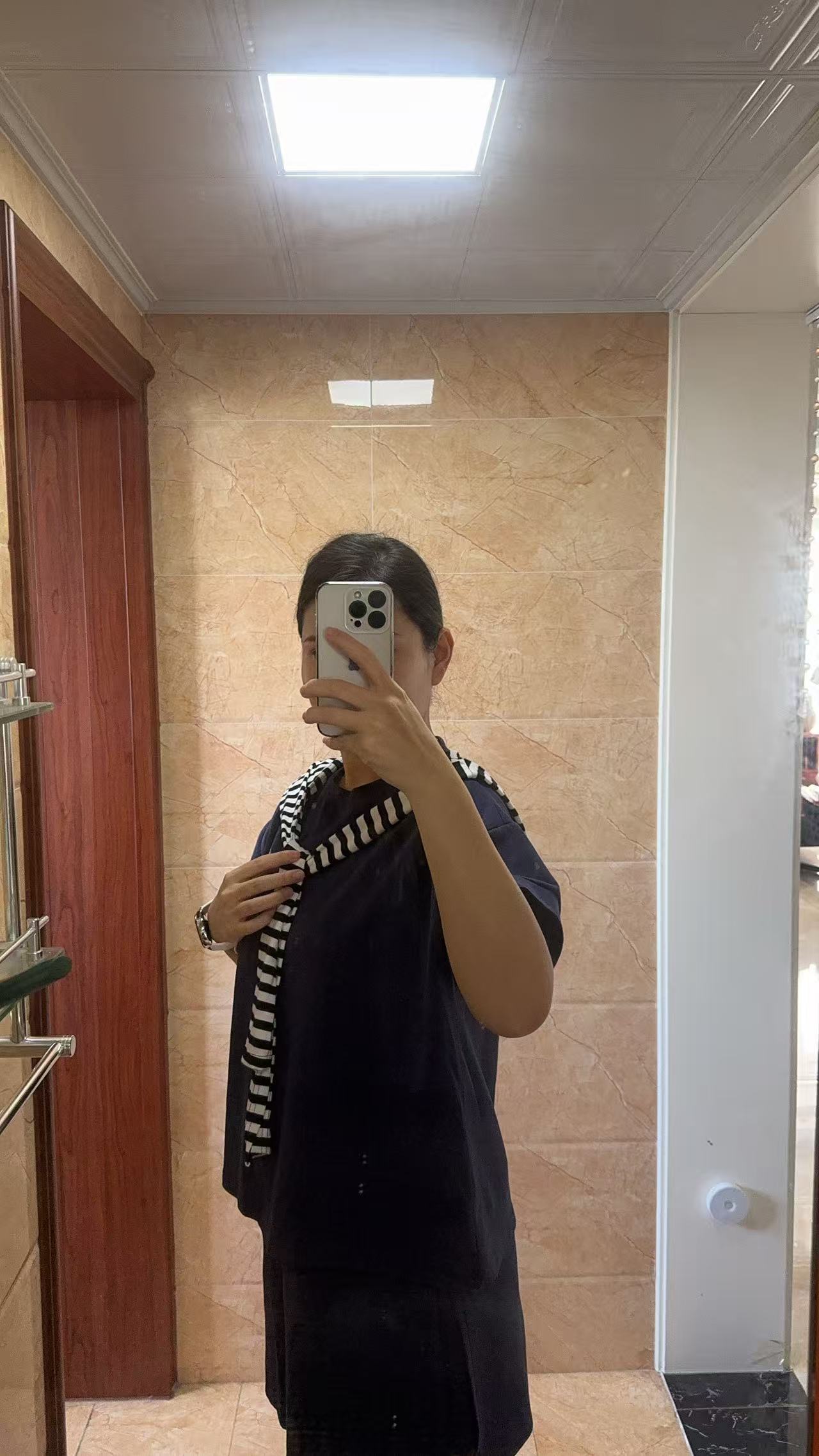 孕期体重增长太快，以前的衣服都穿不下了