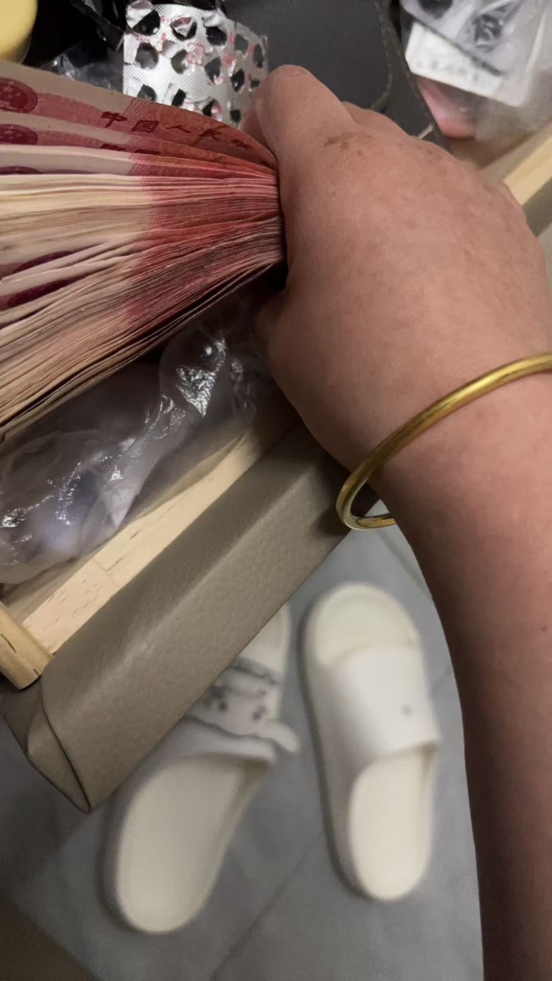 孕期情绪波动与家庭关系处理