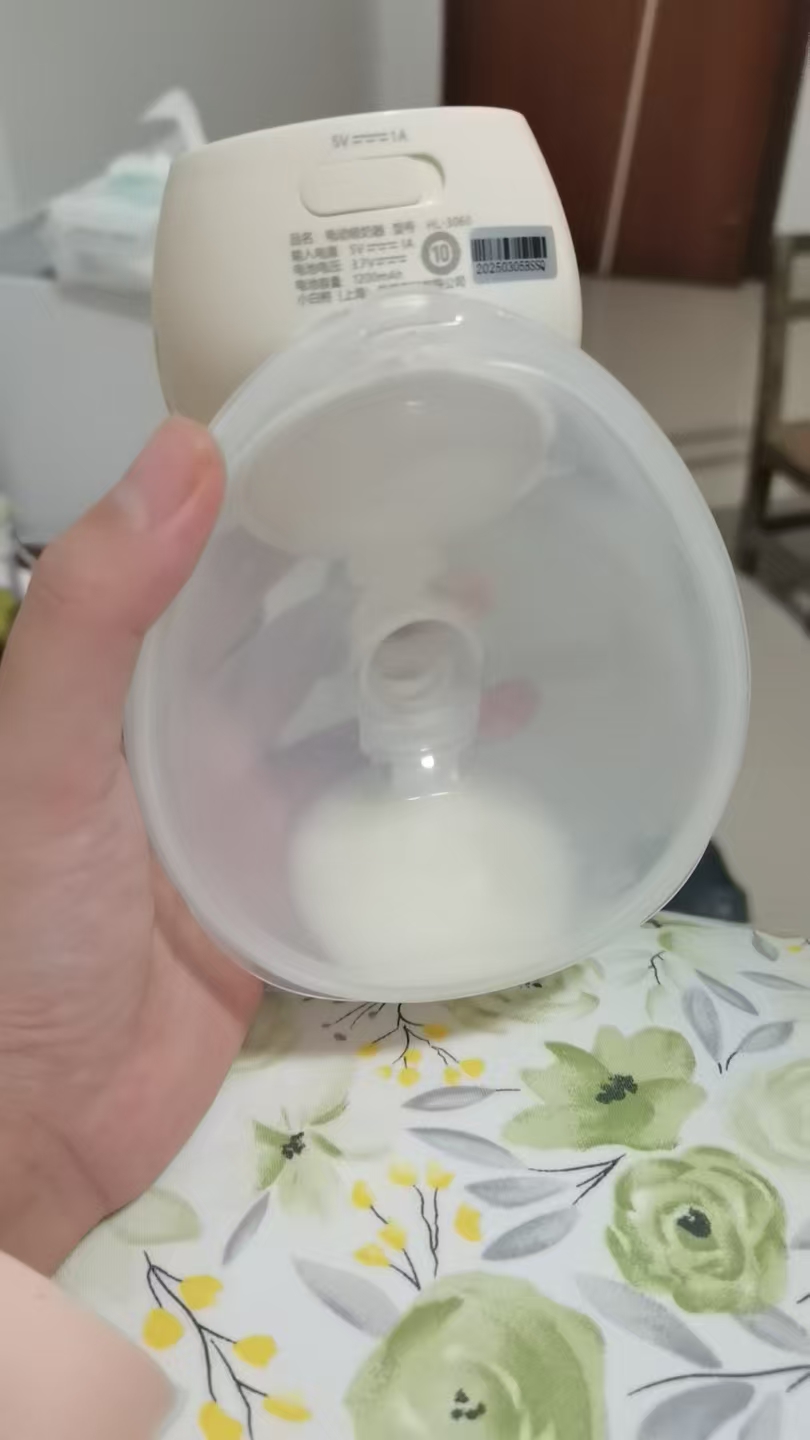 母乳喂养的烦恼:奶水太多怎么办