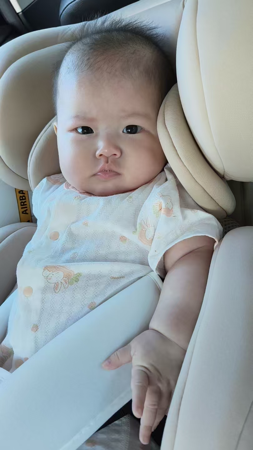 宝宝安全座椅窝脖子问题解决方案分享