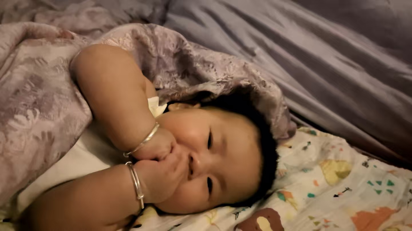 新生儿喂养与护理的困惑