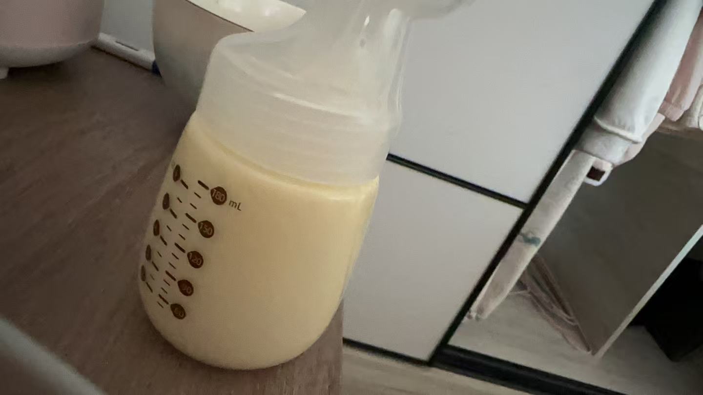 母乳喂养的甜蜜与烦恼