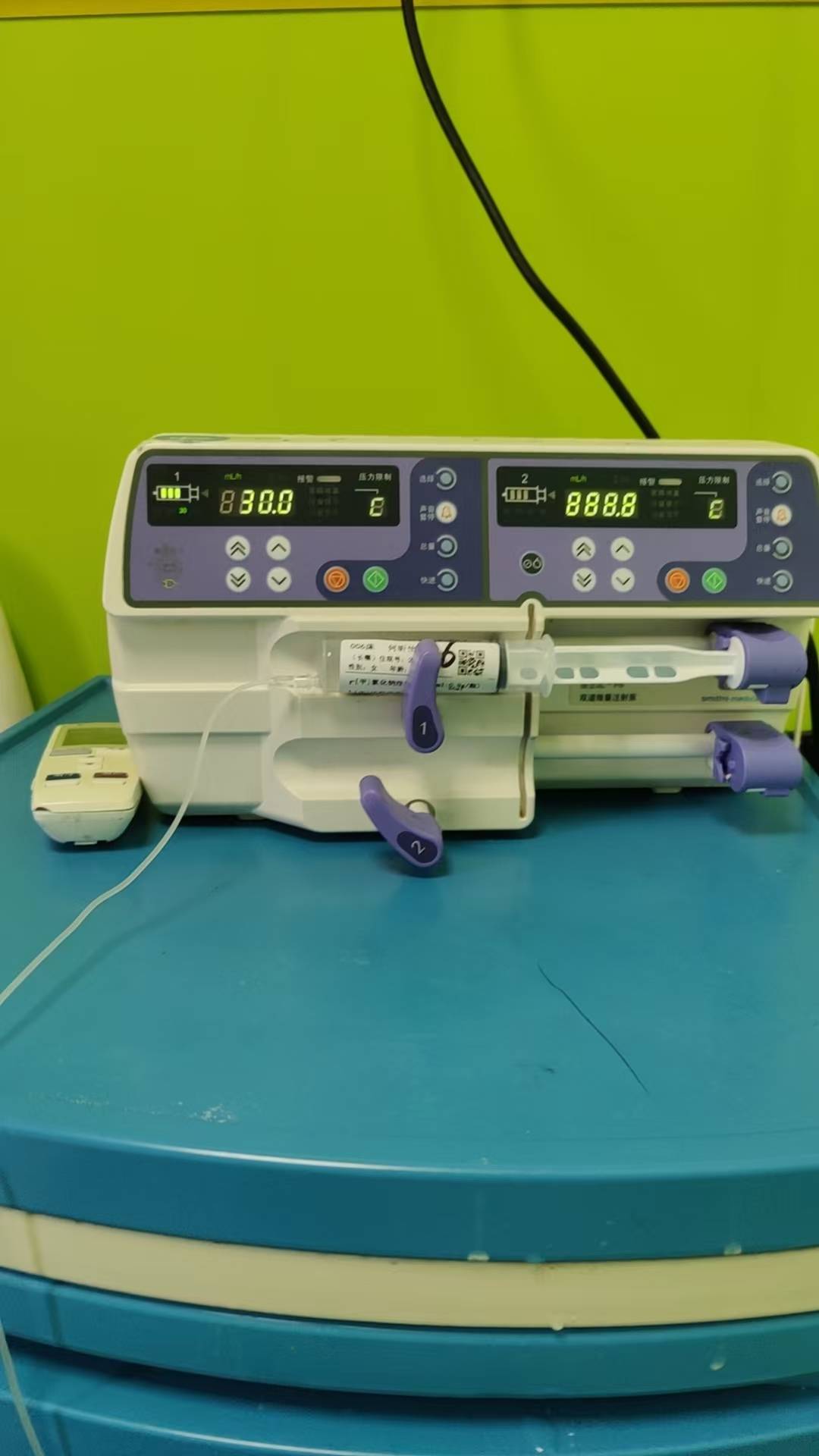 宝宝感冒住院，心疼又无助