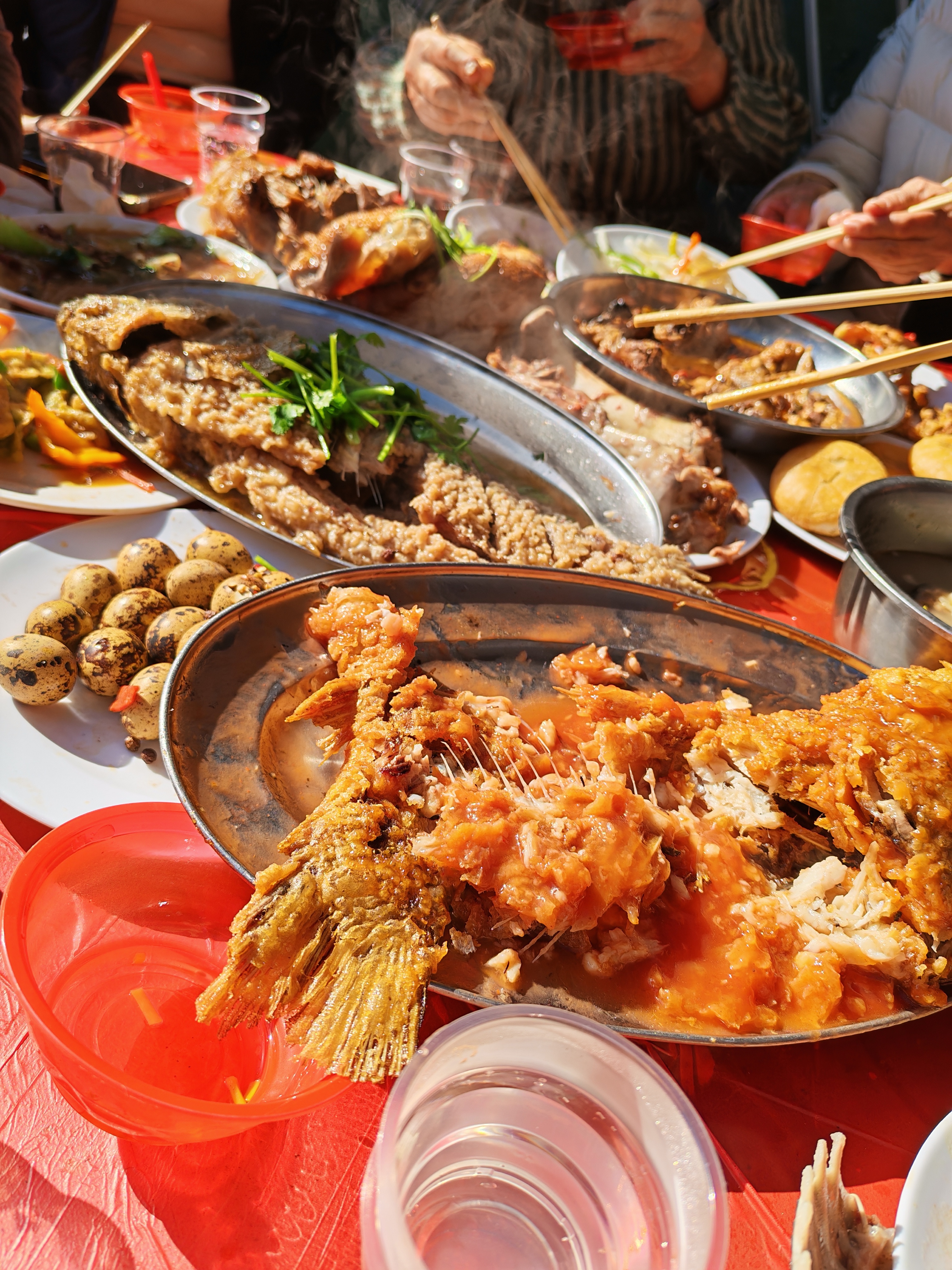 农村包桌酒席的实惠与新鲜