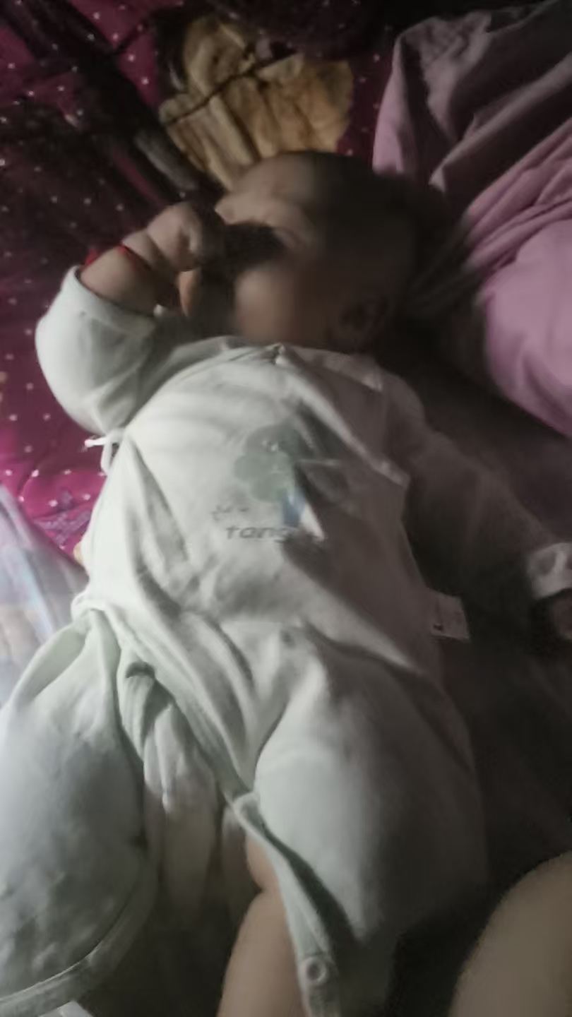 宝宝三个月了,睡眠问题让我头疼